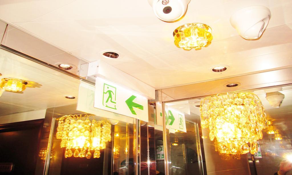 Las Vegas Guest House Хонконг Екстериор снимка