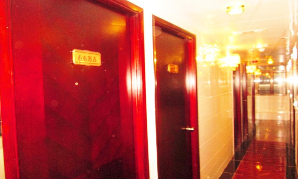 Las Vegas Guest House Хонконг Екстериор снимка