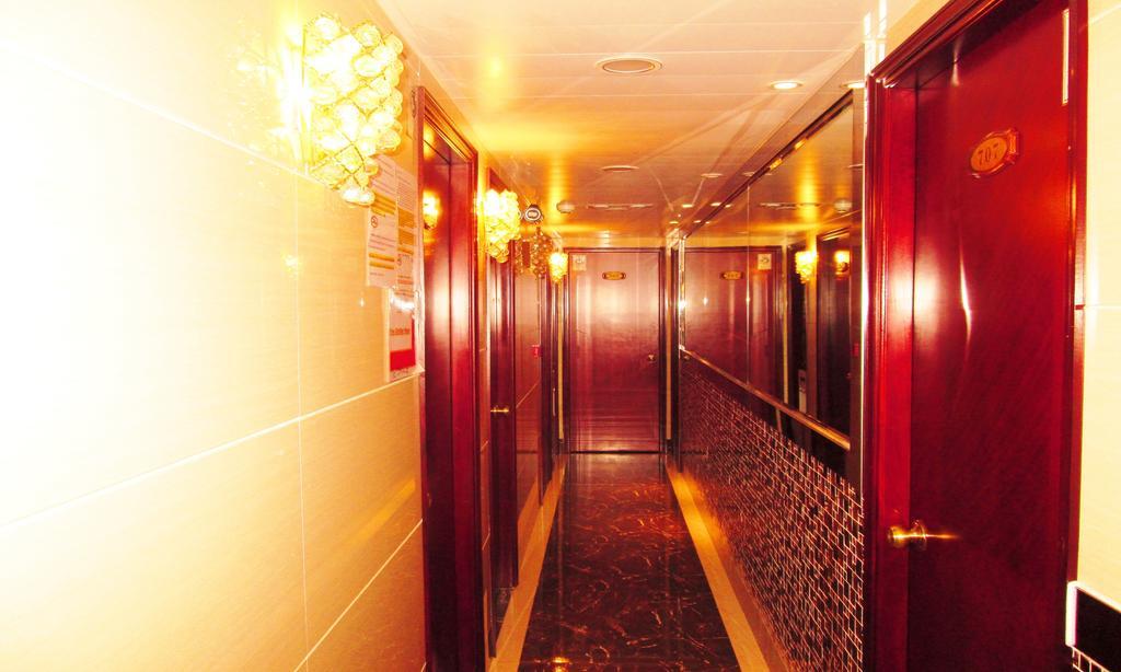 Las Vegas Guest House Хонконг Екстериор снимка
