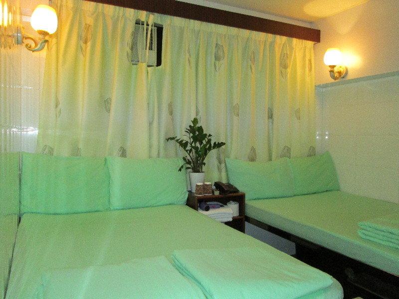 Las Vegas Guest House Хонконг Екстериор снимка